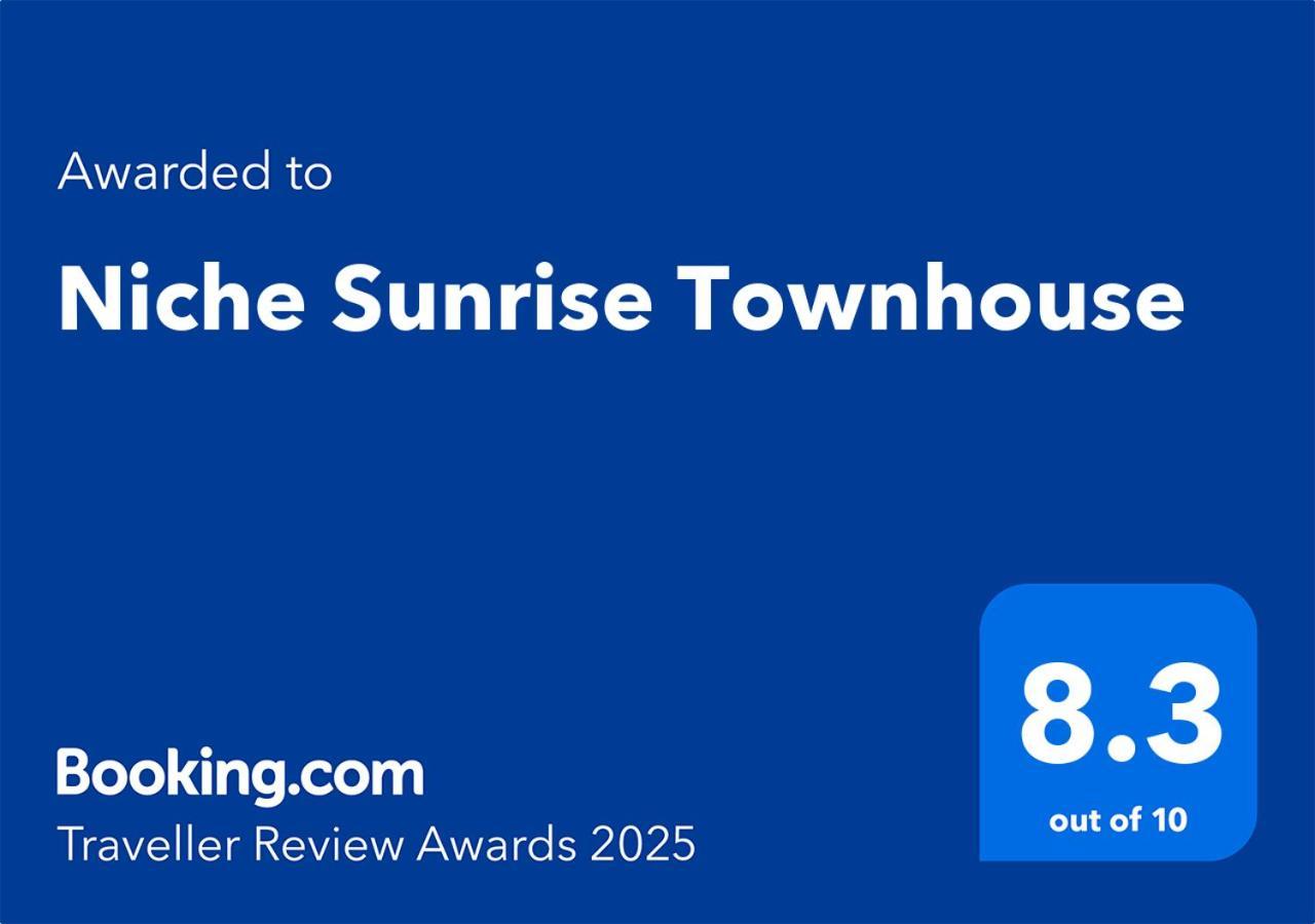 Vila Niche Sunrise Townhouse Chelmsford Exteriér fotografie